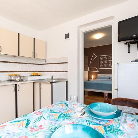 Apartment Linda Vrbnik  Zewnętrze zdjęcie