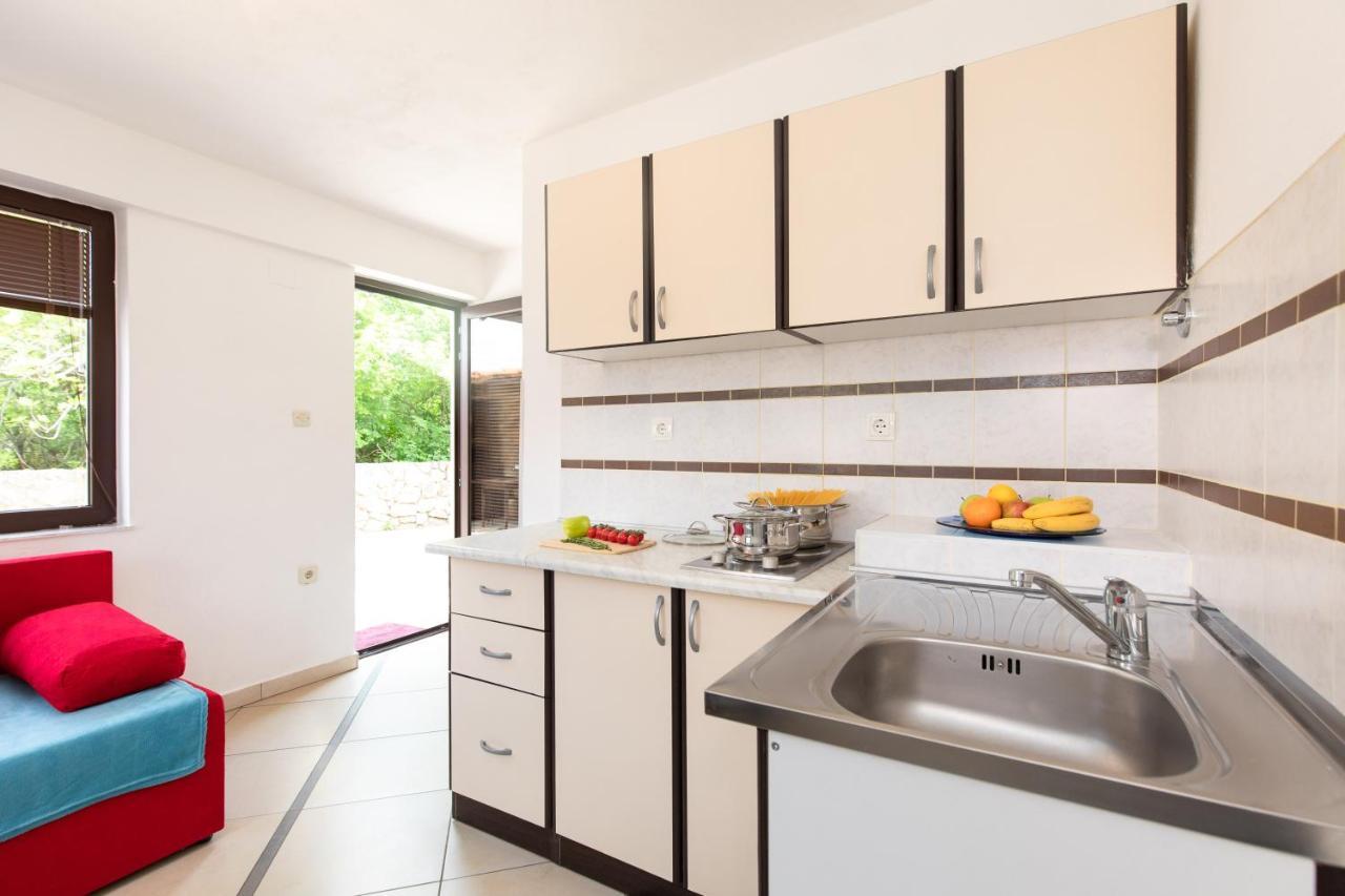 Apartment Linda Vrbnik  Zewnętrze zdjęcie