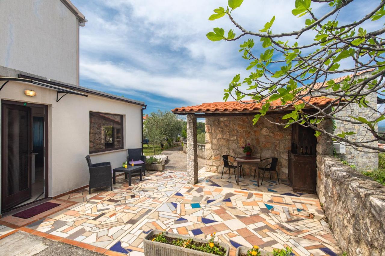 Apartment Linda Vrbnik  Zewnętrze zdjęcie